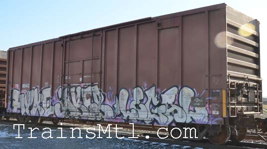 Car/wagon TR86143 left side, after graffiti / coté gauche après graffiti